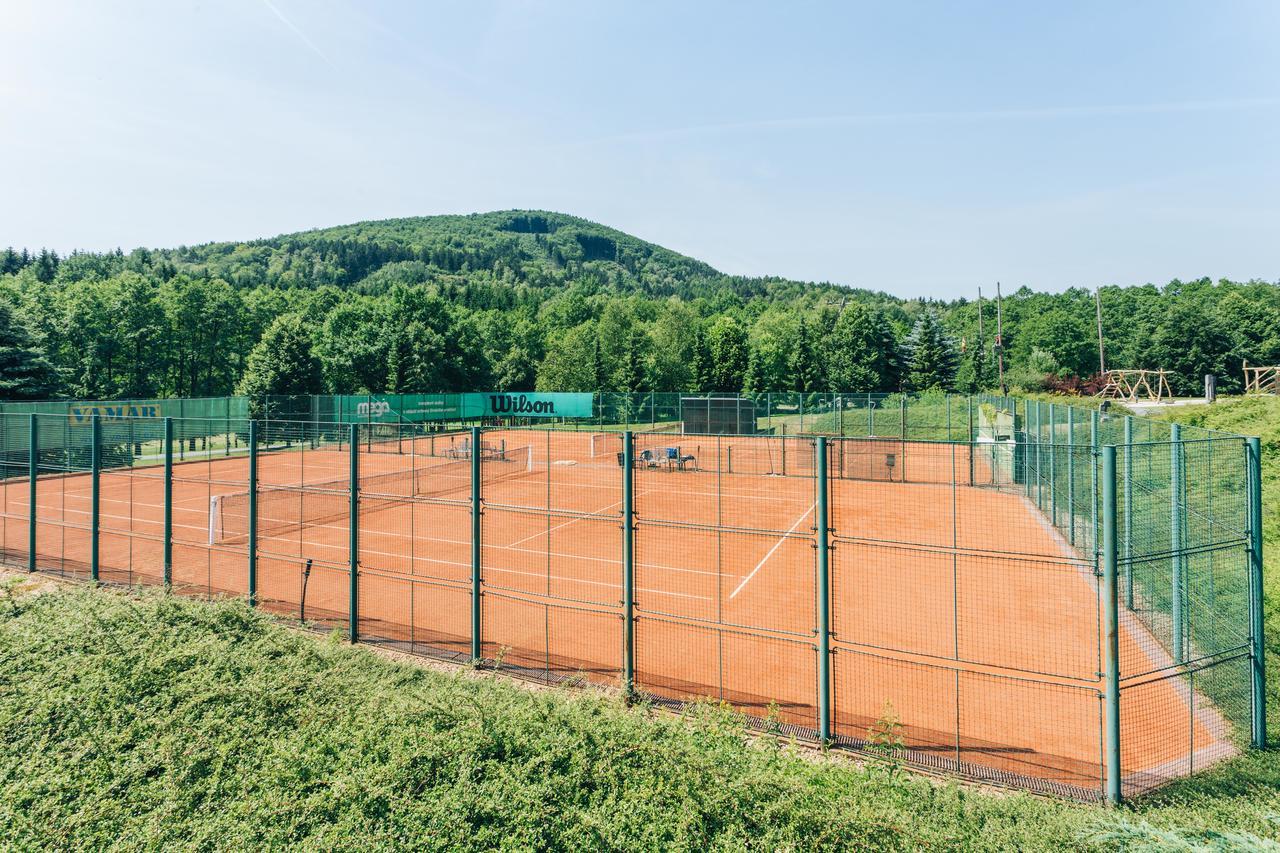 Resort Malevil Jablonné v Podještědí Bagian luar foto